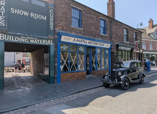 1940s street - Black Country Living Museum