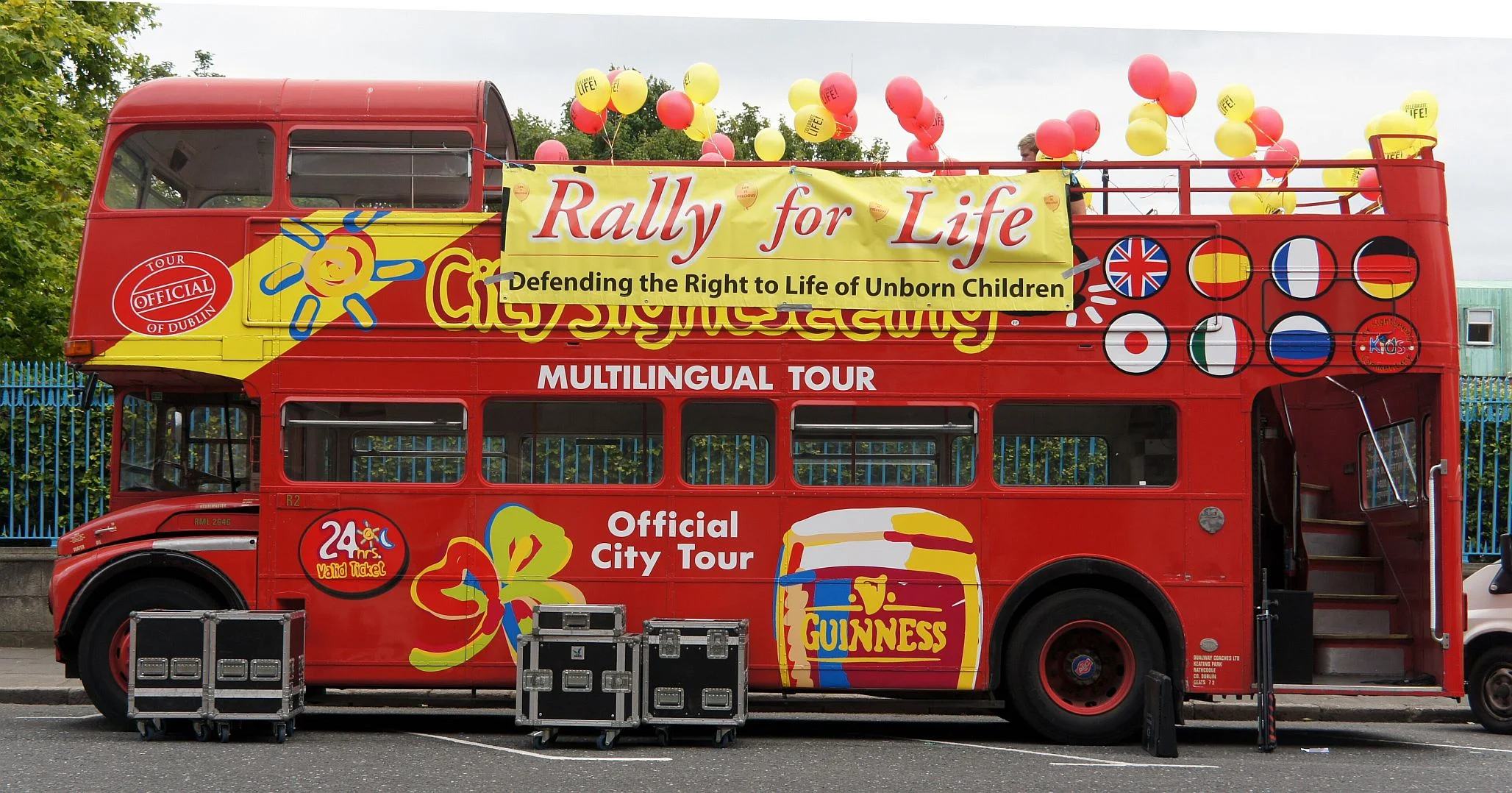 Dualway_Coaches_Routemaster_bus_RML2646)