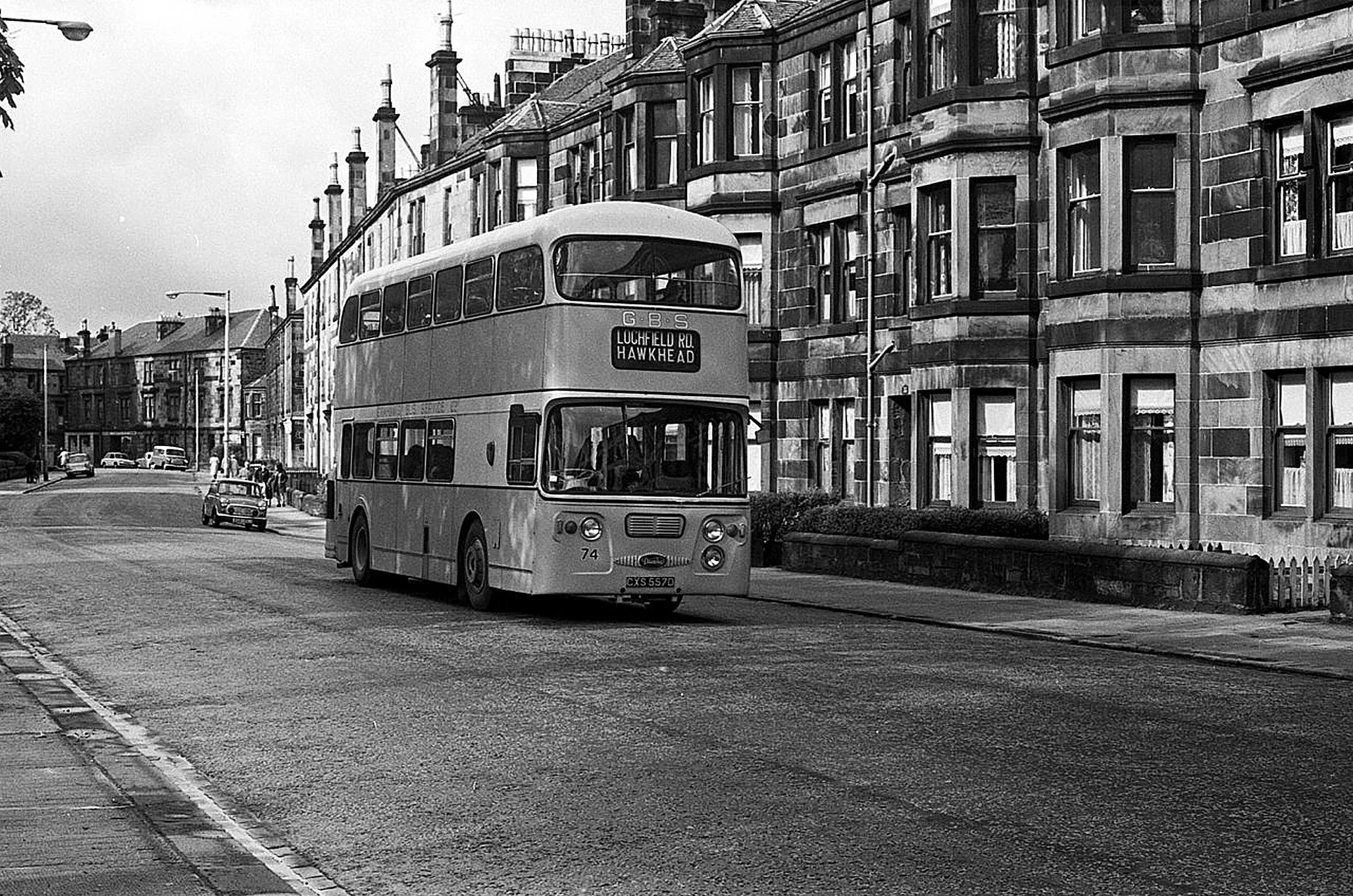 Graham&rsquo;s_bus_on_Seedhill_Road,Paisley–1970-geograph.org.uk-_7054034