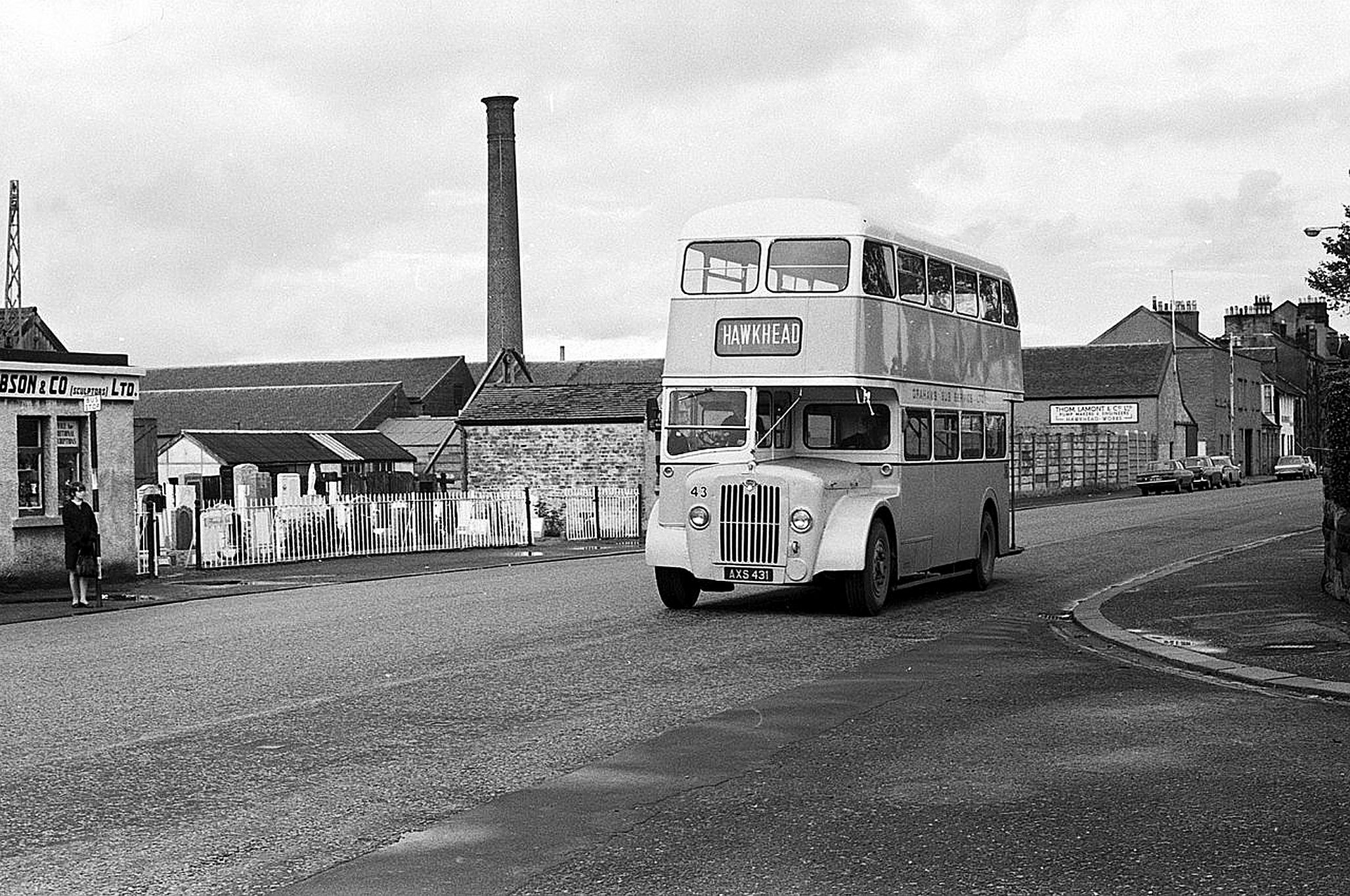 Graham&rsquo;s_bus_passing_Hawkhead_Cemetery,Paisley–1970-geograph.org.uk-_7054032