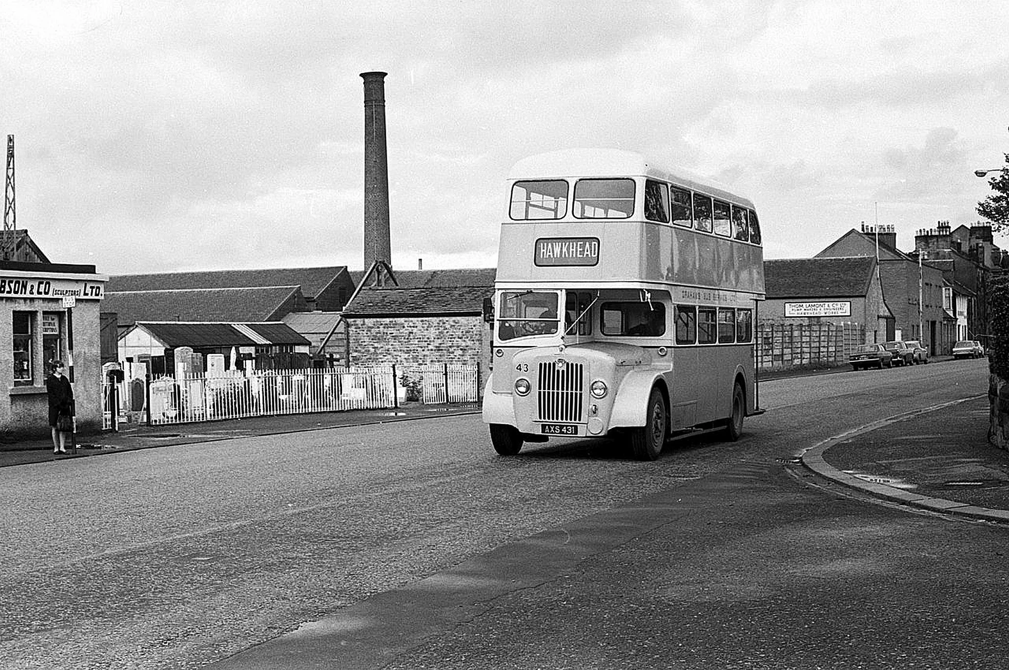 Graham&rsquo;s_bus_passing_Hawkhead_Cemetery,Paisley–1970-geograph.org.uk-_7054032