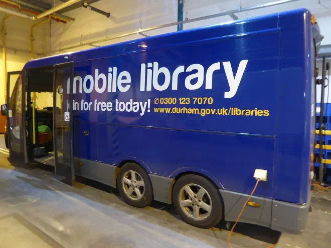 Mobile library (43113309551)