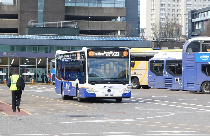 McGills X23 leaving Buchanan St Bus Station